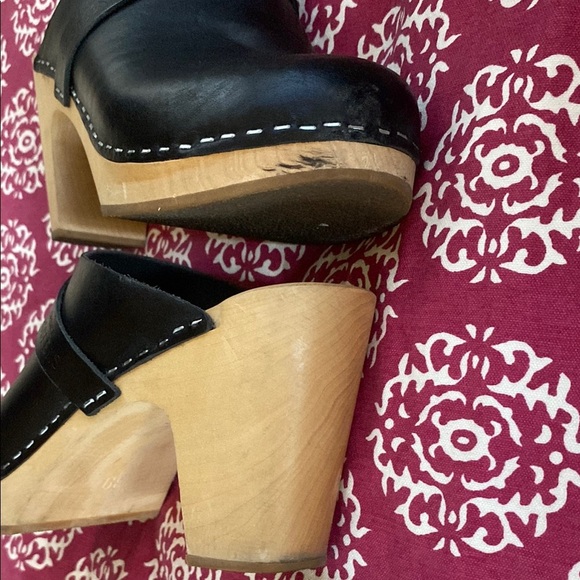 Swedish Hasbeens Black Leather Clogs – Size 39 | Timeless Comfort Mule - Picture 3 of 11
